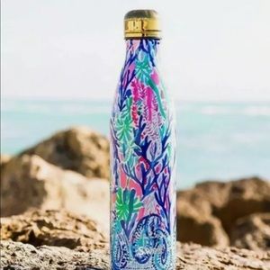 Lilly Pulitzer swell bottle
